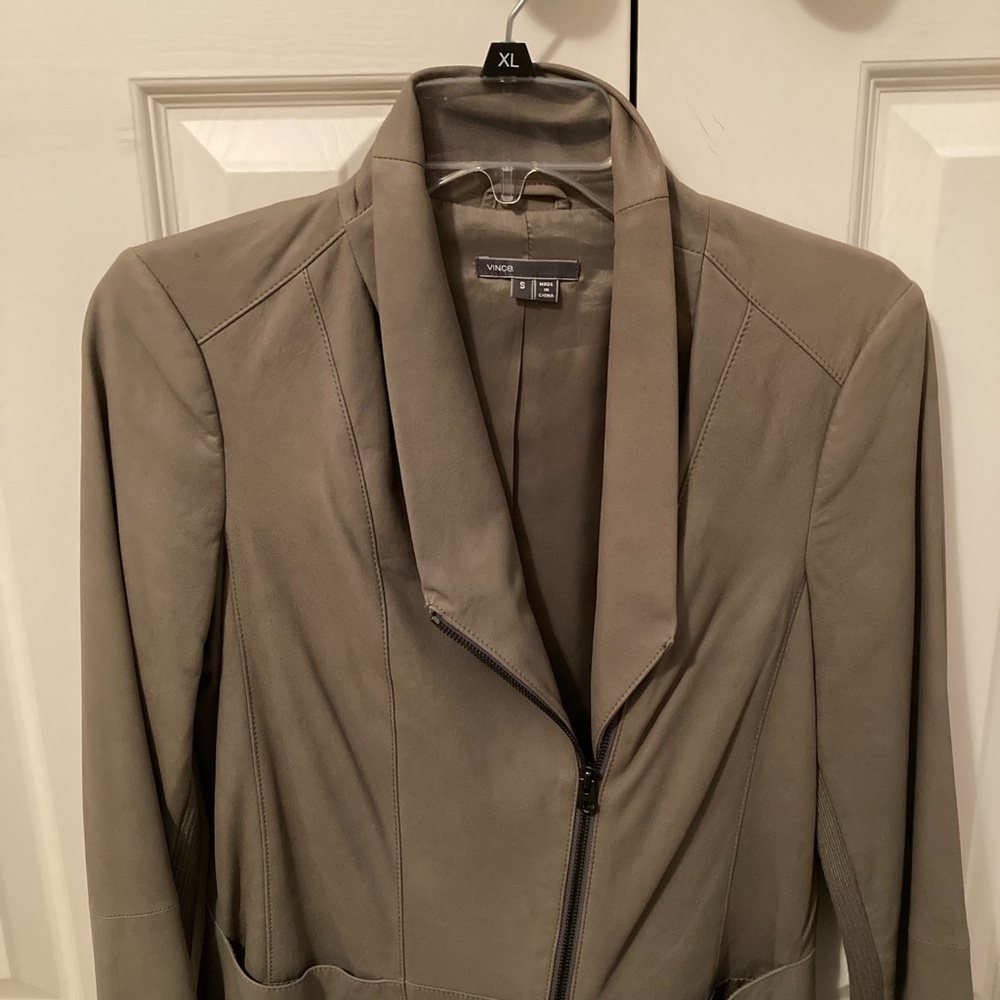 VINCE Women’s Scuba Leather Jacket-Small - Picture 6 of 9